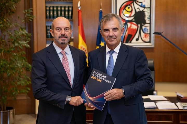 El Gobierno regional presenta un ambicioso Plan Industrial para crear 100.000 empleos y apoyar a los jóvenes en su futuro laboral.