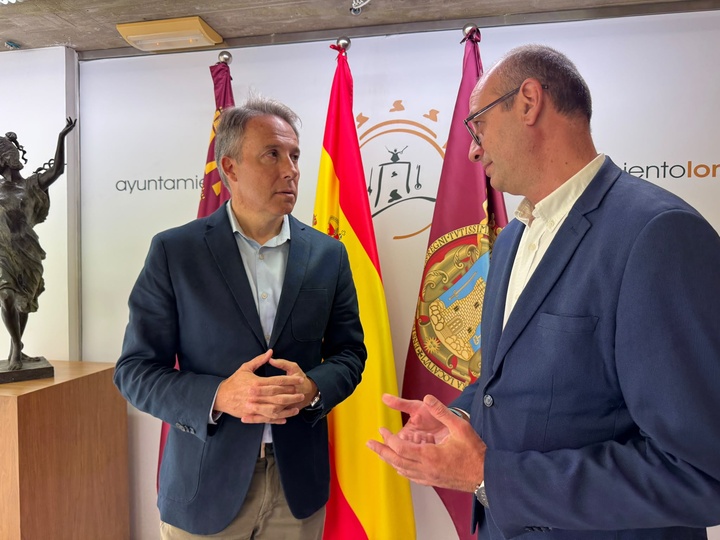 Lorca se postula para ser el Centro de Referencia Nacional de Confección en Textil y Piel, según el Gobierno regional