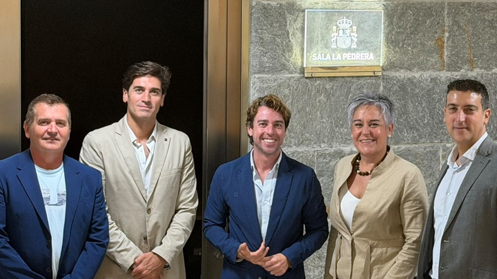 La Comunidad solicita a la CHS crear un grupo técnico para fomentar el deporte en el río Segura y embalses.